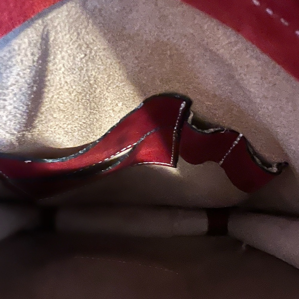 Italian leather Ronero crossbody messenger bag. - Picture 5 of 5